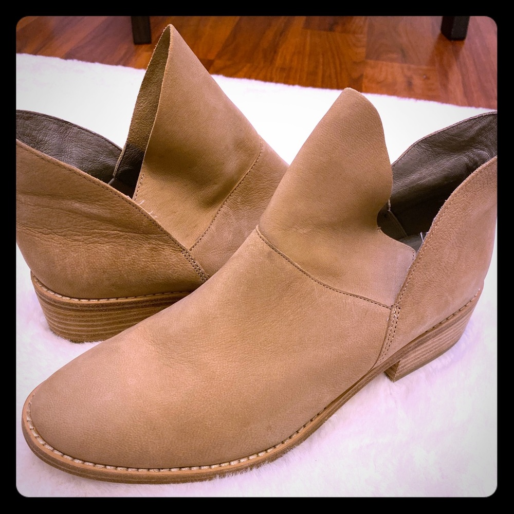 Eileen Fisher Booties 9.5